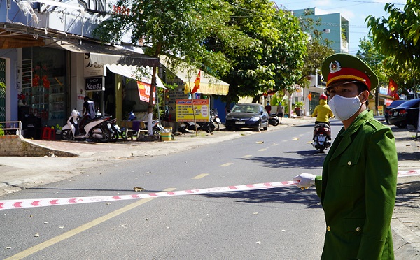 Không phát hiện ca nhiễm mới, hai tuyến đường ở TP Pleiku được dỡ phong tỏa