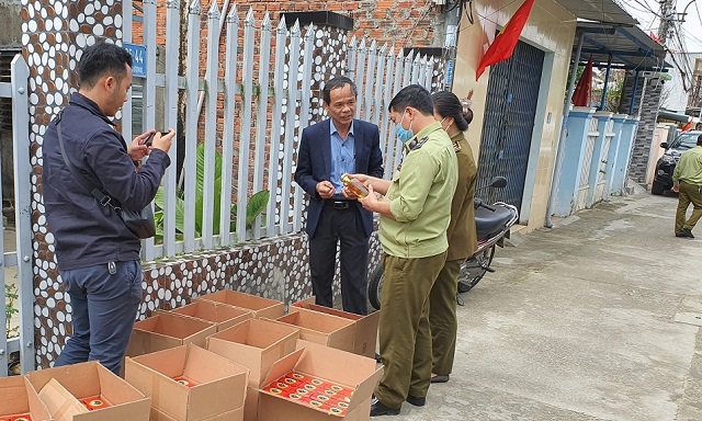 Phát hiện hơn 160 chai rượu Sâm Ngọc Linh không chứng từ