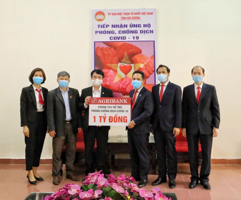 Agribank ủng hộ nhân dân thành phố Chí Linh 1 tỷ đồng phòng chống dịch Covid-19