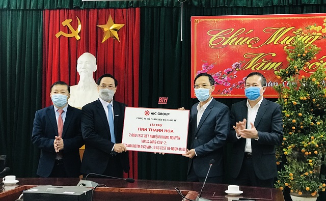 Thanh Hoá: Tiếp nhận 2.000 test xét nghiệm kháng nguyên virus SARS-CoV-2 từ AIC GROUP