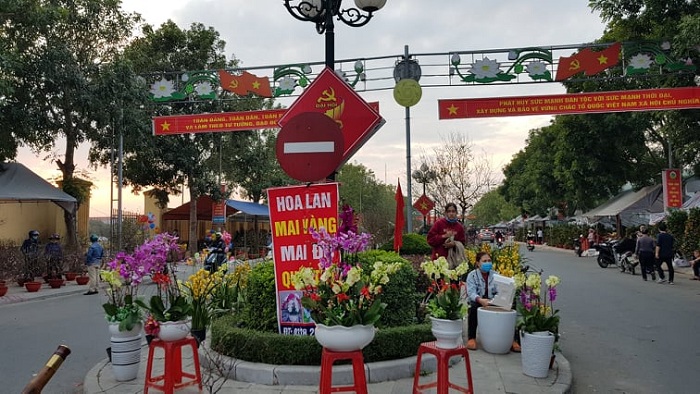 Chợ quê ngày 30 Tết vắng khách vì dịch Covid - 19