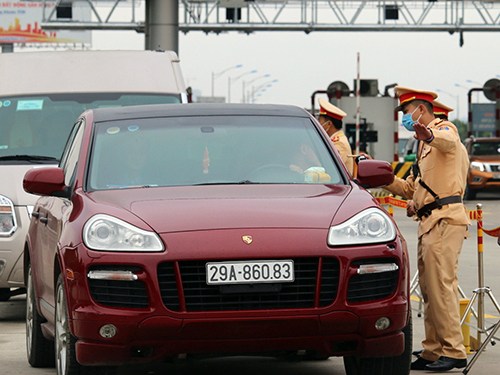 Trong ngày mùng 2 Tết: Gần 2.000 trường hợp vi phạm nồng độ cồn