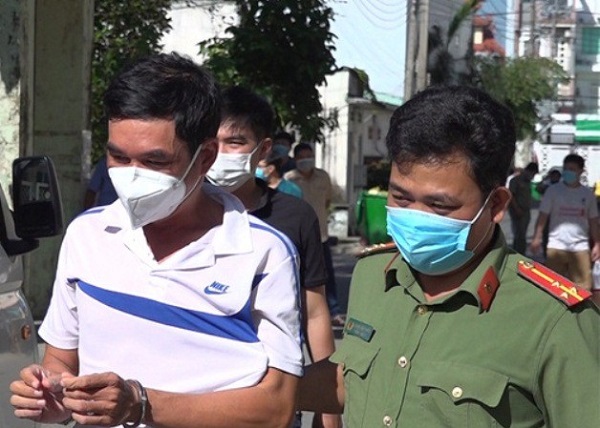 Bình Dương: Đưa 13 người Trung Quốc nhập cảnh trái phép đi cách ly