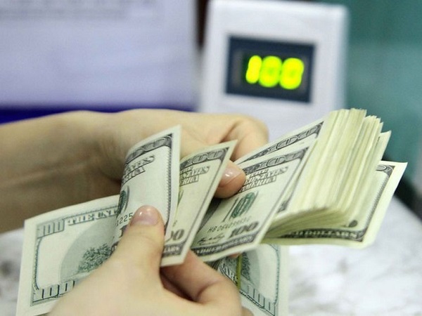 Tỷ giá ngoại tệ ngày 19/2: Đồng USD quay đầu giảm, bảng Anh tăng