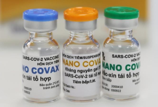 Sáng 19/2, Hội đồng đạo đức trong nghiên cứu y sinh học của Bộ Y tế có cuộc họp cuối trước khi đưa ra quyết định chấp thuận cho thử nghiệm lâm sàng giai đoạn 2 vắc xin Nano Covax do Công ty CP Sinh học dược Nanogen nghiên cứu, sản xuất.