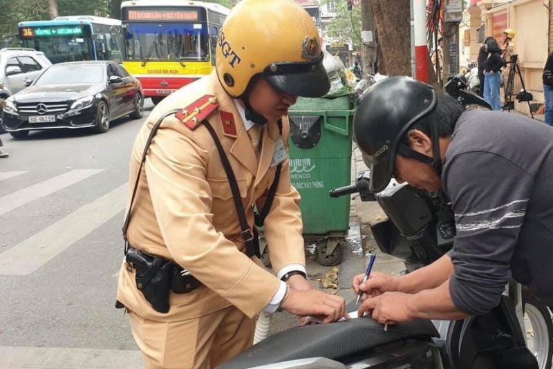 Hà Nội: Xử lý trên 430.000 trường hợp vi phạm trật tự an toàn giao thông