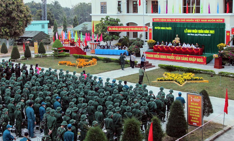 Lễ giao nhận quân tổ chức trang trọng, nhanh gọn ở Ninh Thuận.