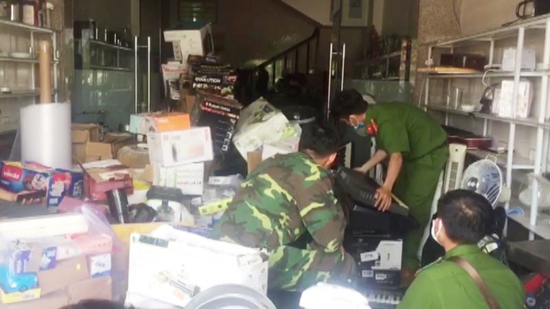 An Giang: Phát hiện trên 1.140 sản phẩm và hơn 1,3 tấn hàng hóa không rõ nguồn gốc