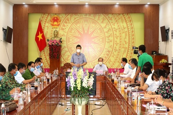 Chủ tịch UBND tỉnh Đồng Tháp Phạm Thiện Nghĩa chủ trì cuộc họp vào chiều nay (28/2)