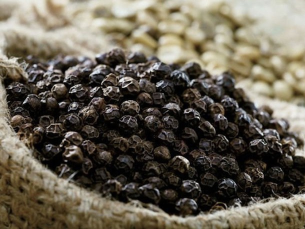 Thị trường giá nông sản ngày 3/3: Giá cà phê giảm nhẹ, tiêu đồng loạt tăng 500 đồng/kg