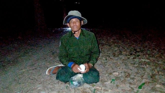 Nguyễn Văn Hoàng thời điểm bị lực lượng phòng, chống dịch huyện Tân Châu bắt giữ