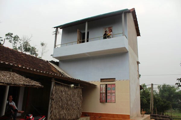 Một công trình nhà tránh lũ tại huyện Hương Khê