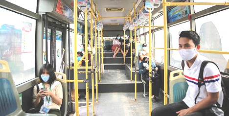 Hà Nội: Từ 0 giờ ngày 8/3, ngừng giãn cách trên các phương tiện công cộng