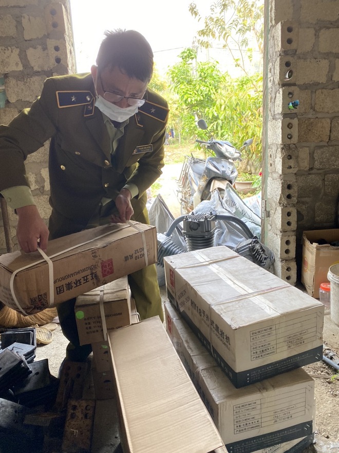 Lai Châu: Thu giữ nhiều công cụ khai thác khoáng sản không rõ nguồn gốc