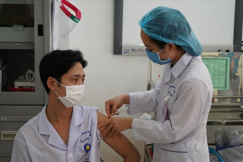 Hải Phòng bắt đầu tiêm vaccine COVID-19 đợt 1
