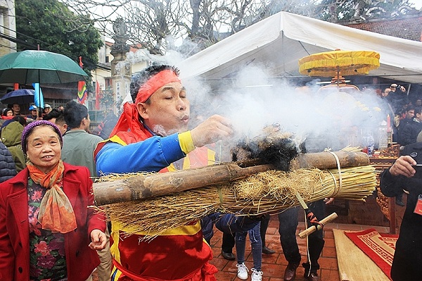 Lễ hội thổi cơm thi làng Thị Cấm (phường Xuân Phương, Nam Từ Liêm, Hà Nội)