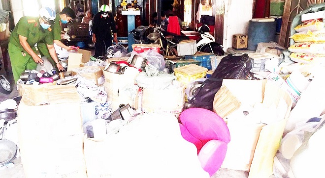 An Giang: Phát hiện nhiều hàng hóa nghi nhập lậu