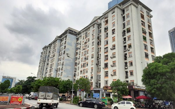 Từ ngày 20/3, đơn vị được UBND thành phố Hà Nội giao quản lý phải dành tối thiểu 1/3 diện tích kinh doanh dịch vụ của nhà chung cư cho các hộ gia đình và cá nhân thuộc diện tái định cư thuê...