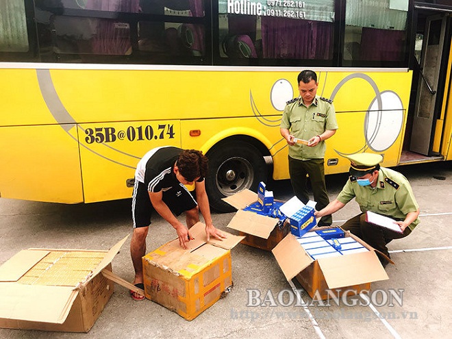 Lạng Sơn: Tạm giữ 1.600 tuýp kem bôi bệnh ngoài da nhập lậu