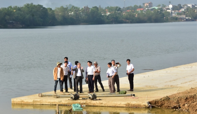Kiểm tra các dự án hai bờ sông Hương
