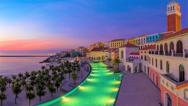 Thị trấn Địa Trung Hải Phú Quốc – Bùng nổ bản giao hòa của thời trang và kiến trúc