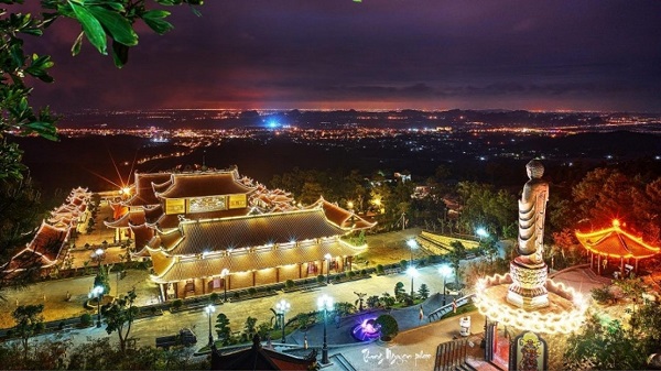 Phát triển kinh tế - du lịch ban đêm định hướng mũi nhọn của Thành phố Uông Bí