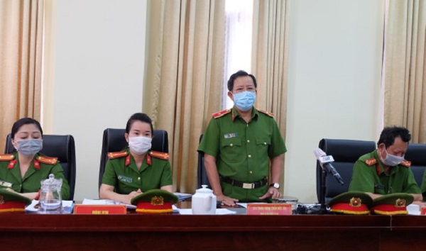 Thiếu tướng Trần Đức Tài, Phó Giám đốc Công an TPHCM thông tin tại buổi họp báo