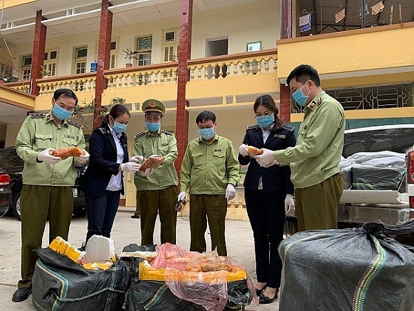 Lạng Sơn: Chặn đứng 360kg trứng gia cầm non đông lạnh đóng túi không rõ nguồn gốc
