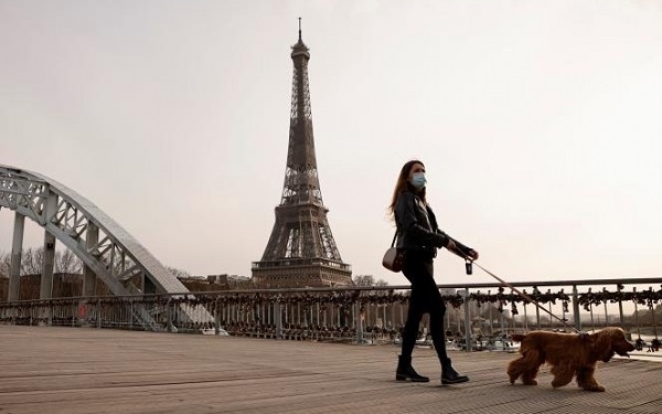 Biến thể Covid-19 lây lan nhanh chóng, Pháp phong tỏa Paris 1 tháng