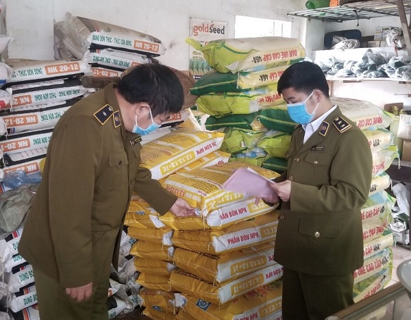 Vĩnh Phúc: Đình chỉ hoạt động kinh doanh của công ty dịch vụ nông nghiệp Hoàng Anh