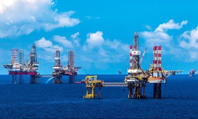 Giá xăng dầu ngày 20/3: Tiếp đà tăng hơn 2%