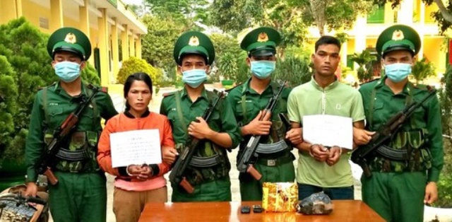 Kon Tum:Bắt đôi nam nữ vận chuyển 1 kg ma túy đá