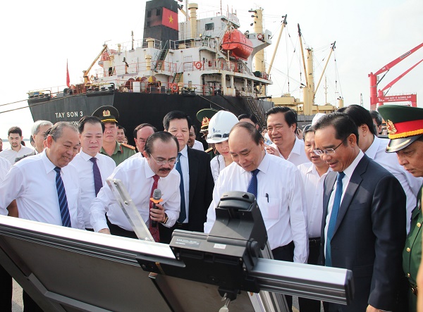 Thủ tướng Chính phủ Nguyễn Xuân Phúc dẫn đầu đoàn thăm Cảng Quốc tế Long An & Khảo sát vị trí xây dựng nhà máy điện LNG Long An