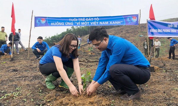 đo&agrave;n thanh ni&ecirc;n