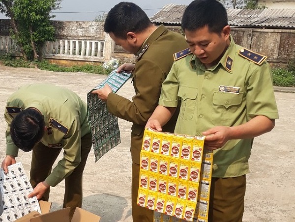 Lai Châu: Thu giữ lô dầu gội đầu giả mạo nhãn hiệu Clear, Sunsilk, Dove