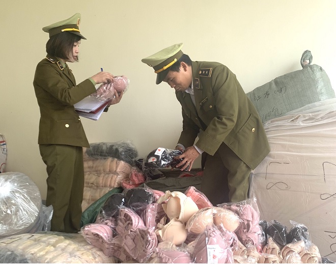 Sơn La: Phát hiện gần 2.700 sản phẩm vi phạm về nhãn và nguồn gốc xuất xứ