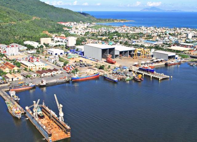 Dự án cảng Liên Chiểu góp phần giảm tải cho khu bến Tiên Sa hiện khai thác hết công suất.