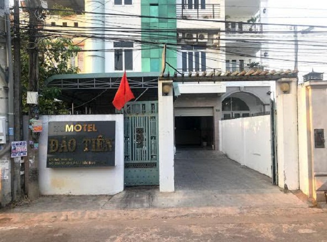 Nhà nghỉ Đào Tiên (KP2, phường Tân Tiến), nơi lực lượng chức năng phát hiện 12 người Trung Quốc đang lưu trú tại đây nhưng không xuất trình được giấy tờ.