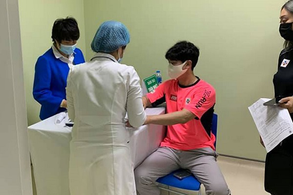 Các vận động viên, huấn luyện viên Việt Nam đầu tiên được tiêm vắc xin phòng, chống Covid-19