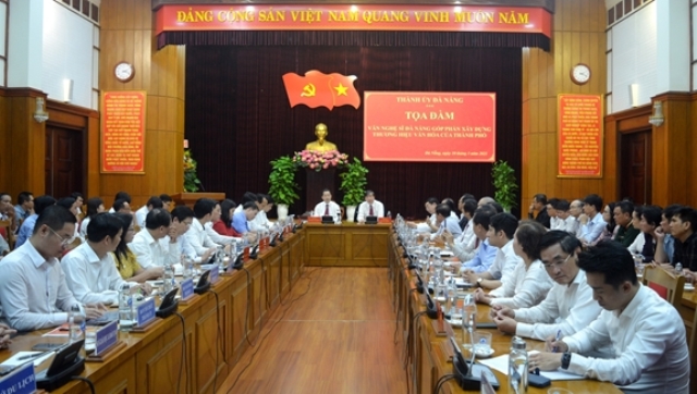 Toàn cảnh buổi tọa đàm.