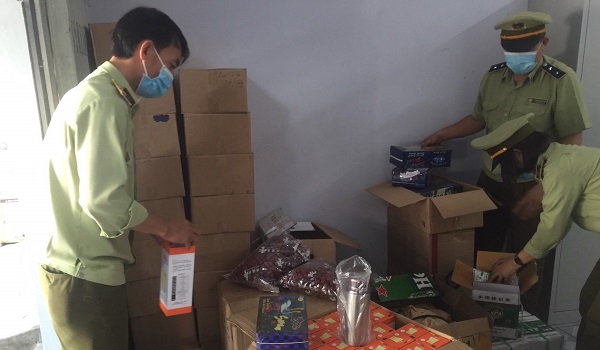 Thu giữ lượng lớn hàng không rõ nguồn gốc tại Khánh Hòa
