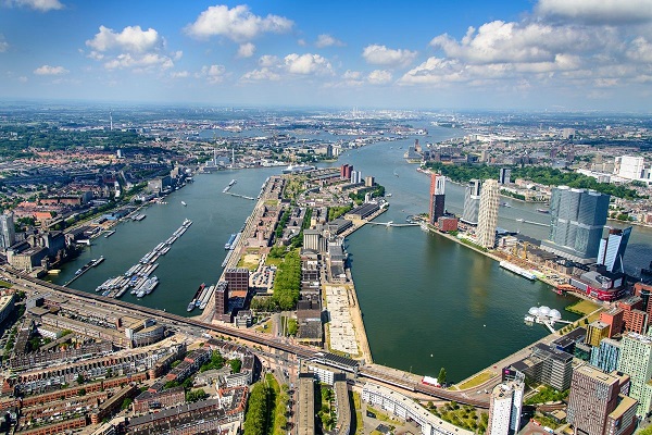 Thành phố Rotterdam, Hà Lan khu kinh tế ven biển lớn nhất Châu Âu