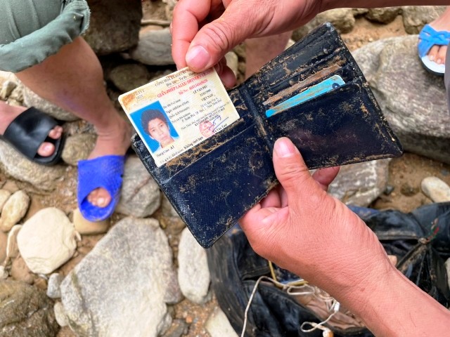 Thừa Thiên Huế: Đã huy động hơn 8000 lượt cán bộ, chiến sĩ tìm kiếm nạn nhân vụ sạt lỡ Thuỷ điện Rào Trăng 3