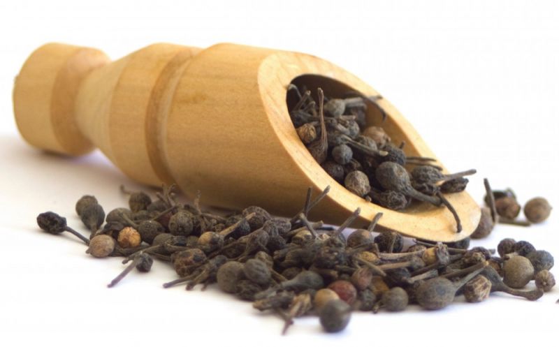 Giá tiêu hôm nay 1/4: Thế giới tiếp tục tăng mạnh, Việt Nam quá cao so với kỳ vọng của thị trường quốc tế.