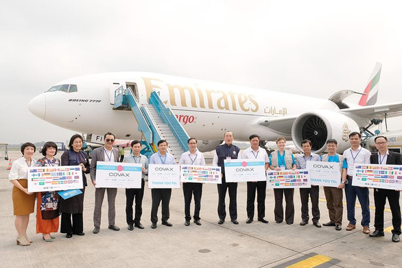 811.200 liều vaccine phòng COVID-19 của COVAX đã về đến Việt Nam