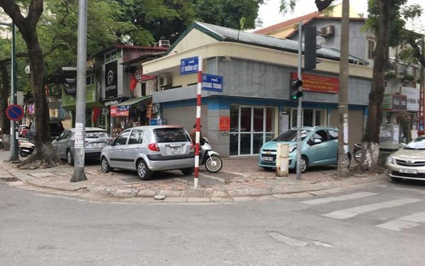 Hà Nội bác đề xuất sử dụng vỉa hè 5 tuyến phố để kinh doanh