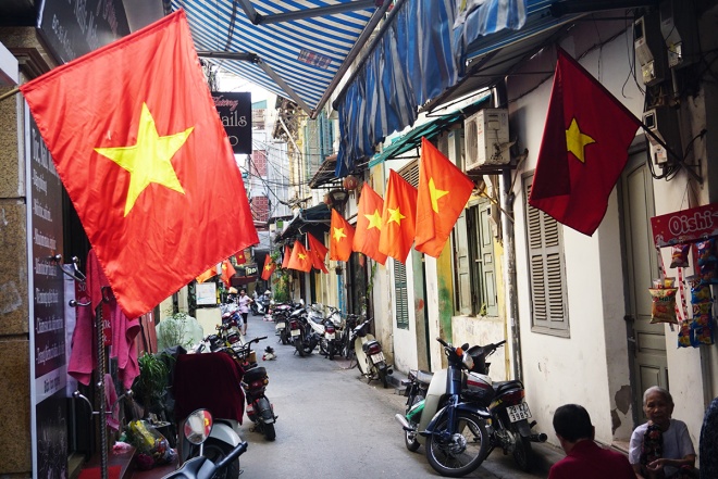 Nghỉ lễ và treo cờ Tổ quốc nhân dịp Giỗ Tổ Hùng Vương