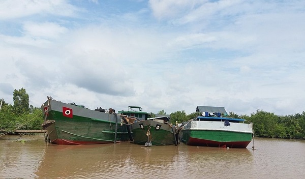 Bến Tre: Nhiều lãnh đạo bị đề nghị kiểm điểm vì vi phạm trong quản lý và sử dụng đất và khoảng sản