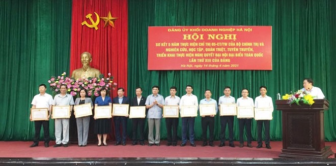 Hà Nội: Khen thưởng 47 tập thể, cá nhân có thành tích xuất sắc trong học tập, làm theo Bác