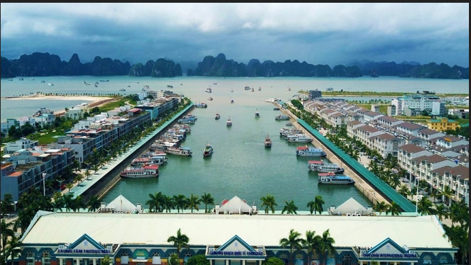 Bến cảng Tuần Châu